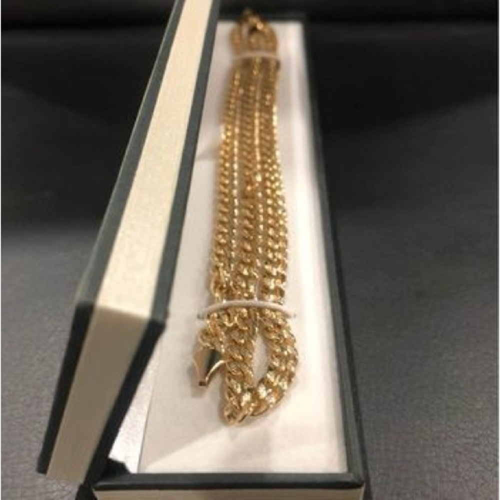 New!! Curb Link Fashion Chain
Length: 23.5 Inches (GOLD COLOR)